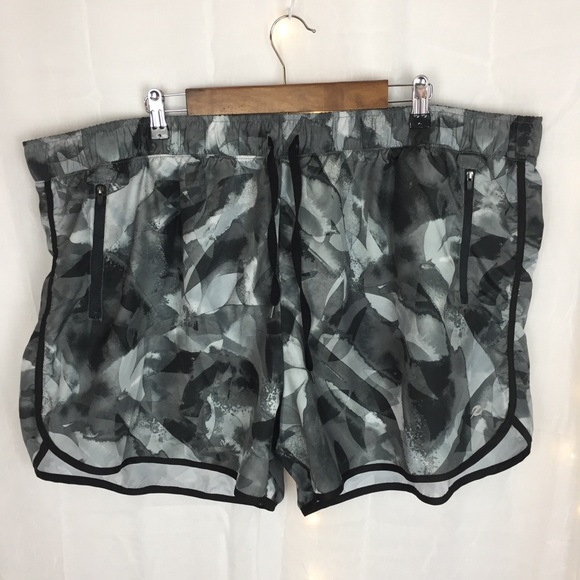 womens plus athletic shorts